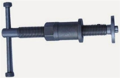 Závitnice pravotočivá na zatlačení brzdových pístků QS70072