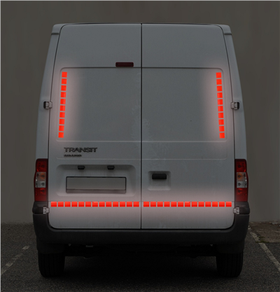 01546 Samolepící páska reflexní dělená 1m x 5cm červená