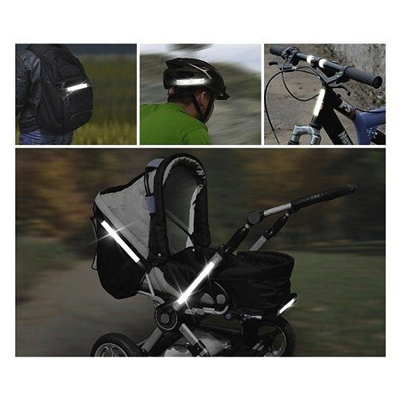 01585 Samolepící páska reflexní 2cm x 90cm stříbrná