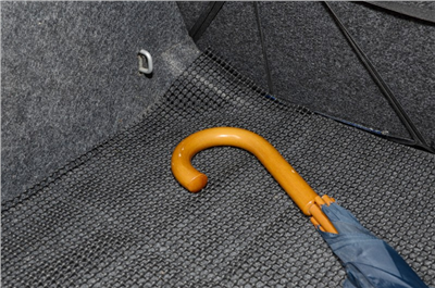 06242 Protiskluzová podložka do kufru 100x120cm