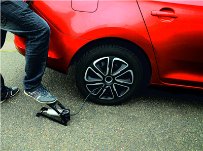 09153 Hustilka nožní s manometrem jednopístová TÜV/GS 1x120mm