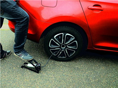 09153 Hustilka nožní s manometrem jednopístová TÜV/GS 1x120mm