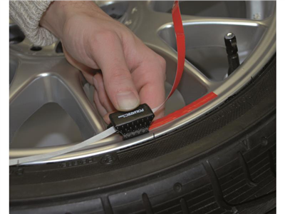 Samolepící proužek s aplikátorem zelená