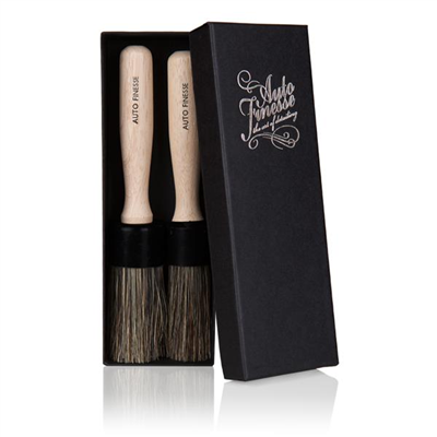 Sada dvou štětců z kančích štětin