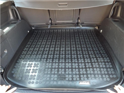 Gumová vana do kufru VW Touran 2003-2015 (5 míst)