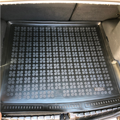 Gumová vana do kufru Dacia Duster 2010-2018 (4x4)