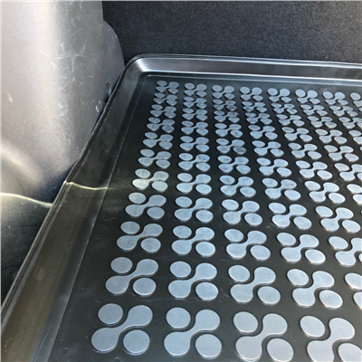 Gumová vana do kufru Dacia Duster 2010-2018 (4x4)