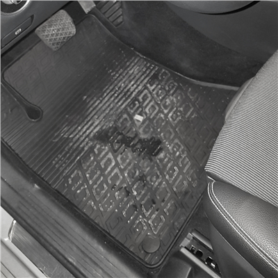 Gumové autokoberce Mercedes CLA-Class 2013-2019 (C117)