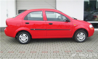 Boční ochranné lišty Chevrolet Aveo 2002-2011 (sedan)