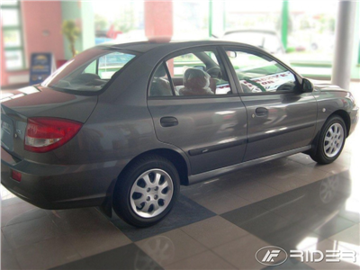 Boční ochranné lišty Kia Rio 2005-2010 (sedan)