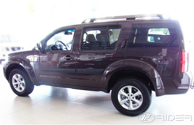 Boční ochranné lišty Nissan Pathfinder 2007-