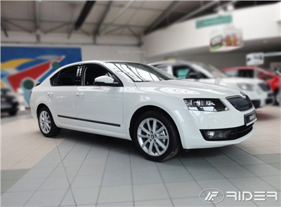 Boční ochranné lišty Škoda Octavia 2013-2020 (sedan)