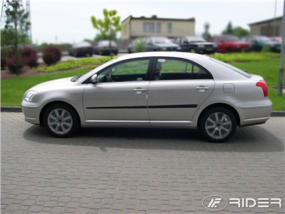 Boční ochranné lišty Toyota Avensis 2003-2008 (sedan)