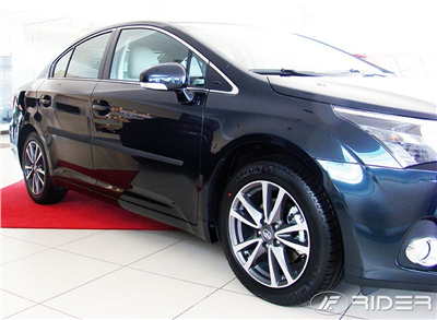 Boční ochranné lišty Toyota Avensis 2009-2011 (sedan)