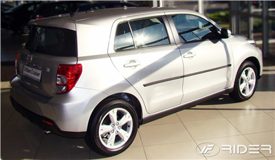 Boční ochranné lišty Toyota Urban Cruiser 2008-