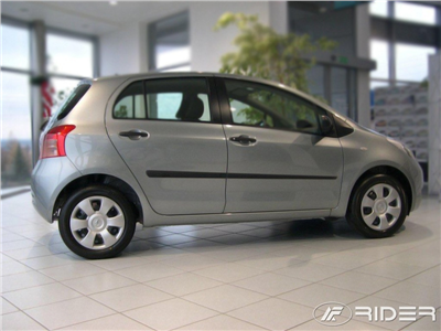 Boční ochranné lišty Toyota Yaris 2005-2010 (hatchback, 5 dveří)