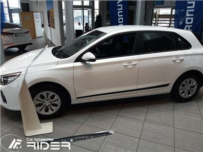 Boční ochranné lišty Hyundai i30 2017- (combi)