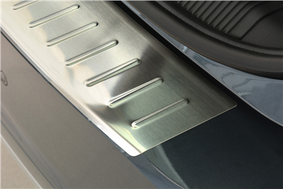 Ochranná lišta hrany kufru Škoda Yeti 2013-2017 (pouze 4x4 a verze Outdoor, matná)