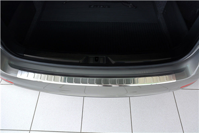 Ochranná lišta hrany kufru Škoda Superb II. 2013-2015 (combi, matná)