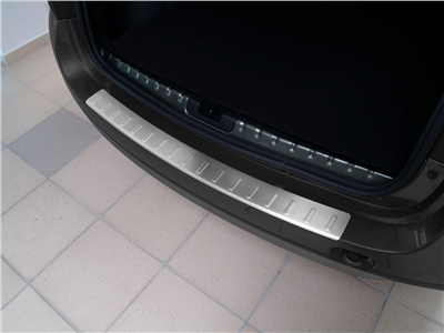 Ochranná lišta hrany kufru Dacia Duster 2010-2018 (matná)