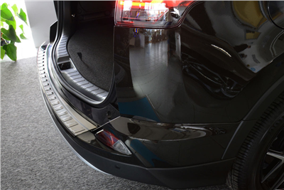 Ochranná lišta hrany kufru Toyota RAV4 2016-2018 (matná)