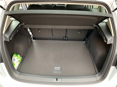 Gumová vana do kufru VW Golf VII. Sportsvan 2014-2020 (horní dno)