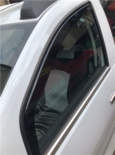 Ofuky oken Dacia Duster 2010-2018 (přední)