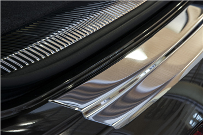 Ochranná lišta hrany kufru Audi Q7 2015- (matná)