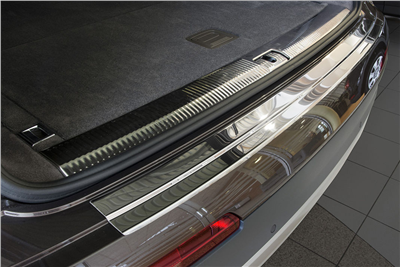 Ochranná lišta hrany kufru Audi Q7 2015- (matná)