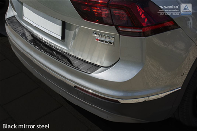Ochranná lišta hrany kufru VW Tiguan 2016- (Allspace, tmavá, chrom)