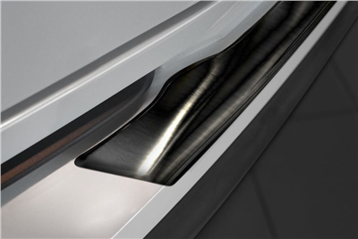 Ochranná lišta hrany kufru Toyota C-HR 2016-2022 (tmavá, matná)