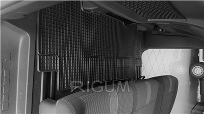 Gumové autokoberce Opel Zafira Life 2019- (2. řada, 5 míst)