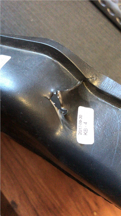 Plastová vana do kufru Toyota Camry 1996-2001 (sedan, II.jakost)