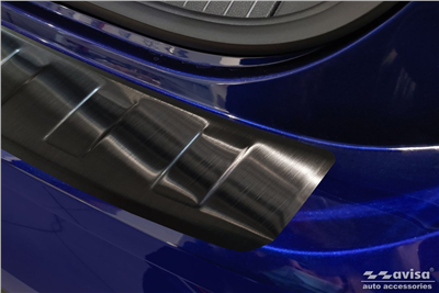 Ochranná lišta hrany kufru VW Golf VIII. 2020- (tmavá, matná, combi)