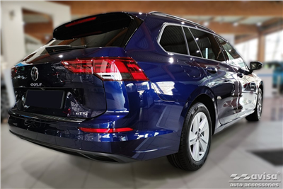 Ochranná lišta hrany kufru VW Golf VIII. 2020- (tmavá, matná, combi)