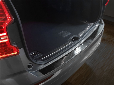 Ochranná lišta hrany kufru Volvo XC60 2017- (tmavá)