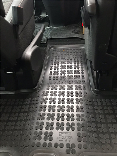 Gumové autokoberce Opel Vivaro 2019- (2. řada)