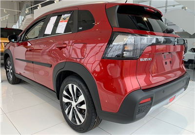 Boční ochranné lišty Suzuki SX4 S-Cross 2022-