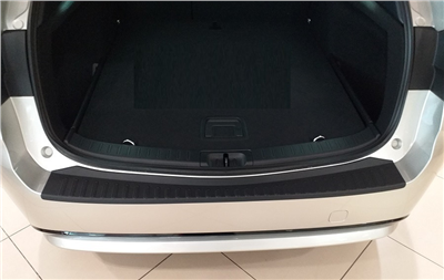 Ochranná lišta hrany kufru Suzuki Swace 2020-