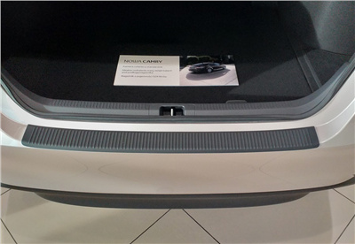 Ochranná lišta hrany kufru Toyota Camry 2017-