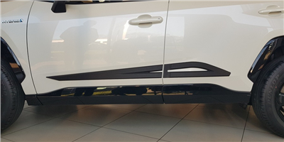 Boční ochranné lišty Suzuki Across 2021-