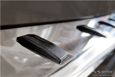 Zesílená ochranná lišta hrany kufru Opel Vivaro 2019- (matná)