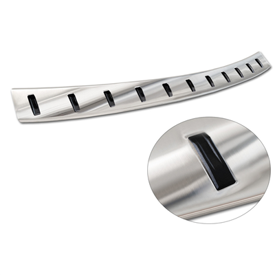 Zesílená ochranná lišta hrany kufru Opel Vivaro 2019- (matná)