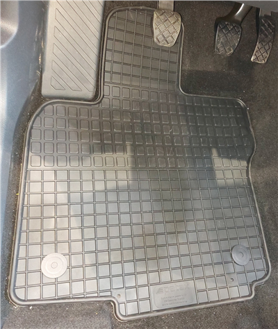 Gumové autokoberce Ford Tourneo Connect 2022- (přední)