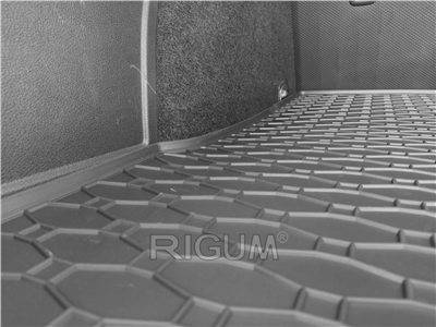 Gumová vana do kufru VW Passat 2005-2015 (combi)