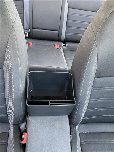 Organizér/držák nápojů do auta na loketní opěrku CAR STORAGE 2 SIXTOL