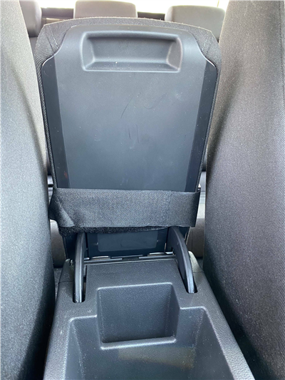 Organizér/držák nápojů do auta na loketní opěrku CAR STORAGE 2 SIXTOL