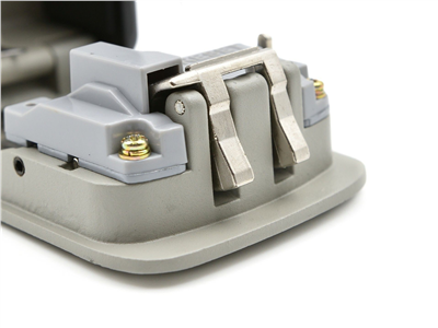 Trezor na klíč, 4místný kombinační zámek GEKO