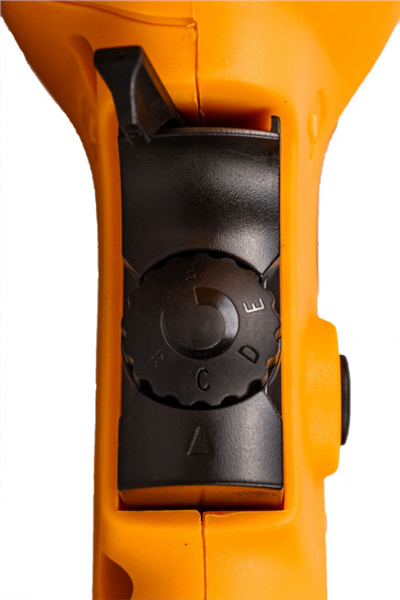 Příklepová vrtačka 650 W, 3000 ot/min.