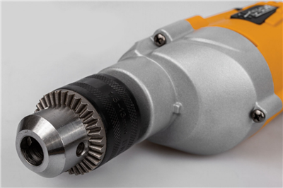 Příklepová vrtačka 650 W, 3000 ot/min.